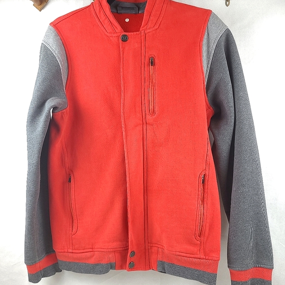 Men's Size Small Lululemon Scuba Red and Grey - Picture 1 of 9